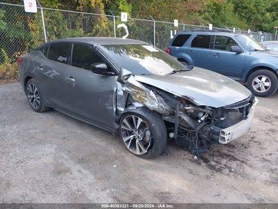 NISSAN MAXIMA 2016