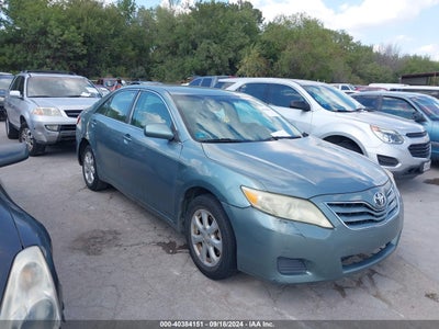 TOYOTA CAMRY 2011