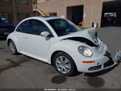 VOLKSWAGEN NEW BEETLE 2009