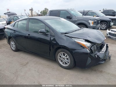 TOYOTA PRIUS 2017