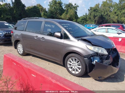 TOYOTA SIENNA 2014