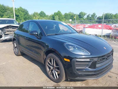 PORSCHE MACAN 2024
