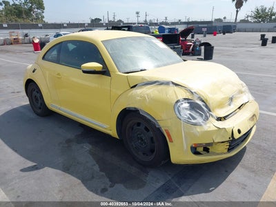 VOLKSWAGEN BEETLE 2012