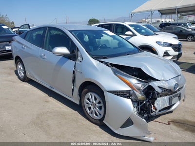 TOYOTA PRIUS 2017