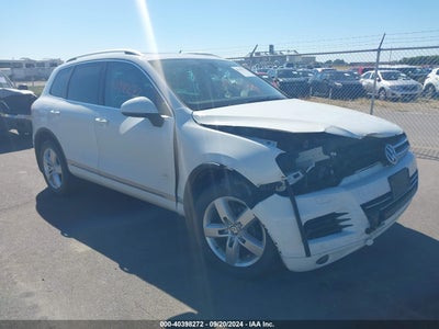 VOLKSWAGEN TOUAREG 2014