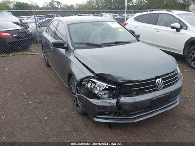 VOLKSWAGEN JETTA 2016