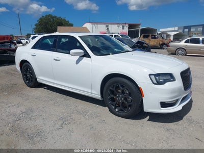 CHRYSLER 300 2023