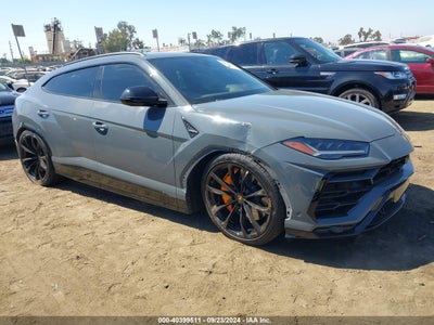 LAMBORGHINI URUS 2022