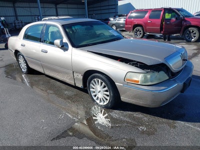LINCOLN TOWN CAR 2003