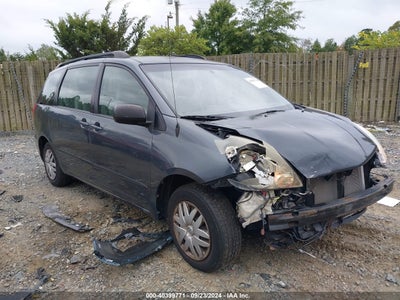 TOYOTA SIENNA 2010