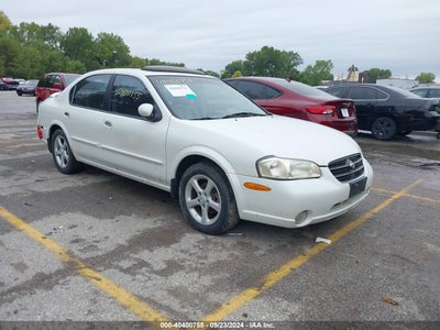 NISSAN MAXIMA 2000
