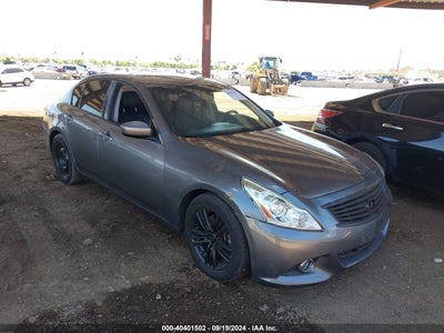 INFINITI JOURNEY 2010