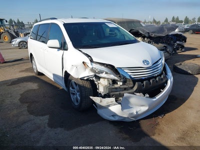 TOYOTA SIENNA 2017