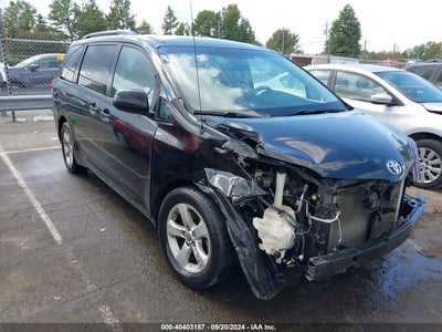 TOYOTA SIENNA 2011
