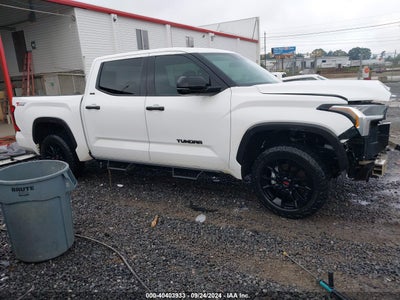 TOYOTA TUNDRA 2023