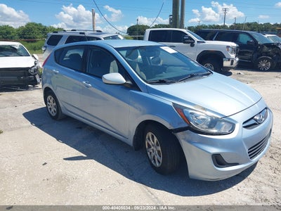 HYUNDAI ACCENT 2013