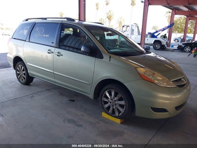 TOYOTA SIENNA 2008