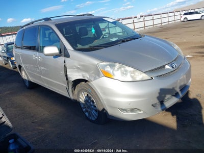 TOYOTA SIENNA 2010