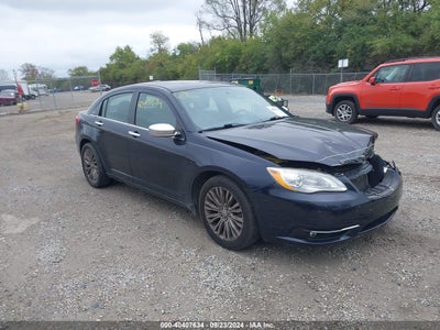 CHRYSLER 200 2012