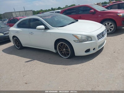 NISSAN MAXIMA 2014