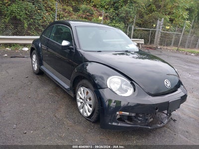 VOLKSWAGEN BEETLE 2013
