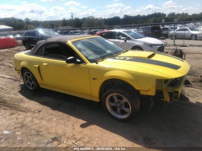 FORD MUSTANG 2000