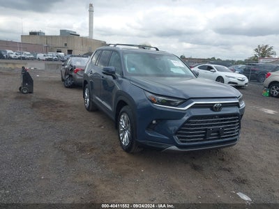 TOYOTA GRAND HIGHLANDER 2024