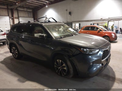 TOYOTA HIGHLANDER 2020