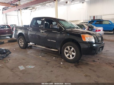 NISSAN TITAN 2010