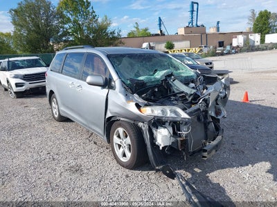TOYOTA SIENNA 2014