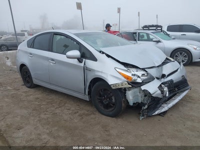 TOYOTA PRIUS 2015