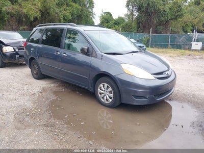 TOYOTA SIENNA 2009