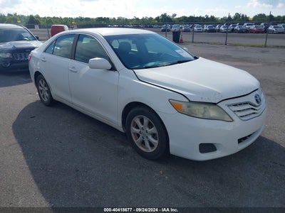 TOYOTA CAMRY 2011