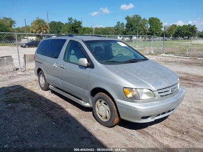 TOYOTA SIENNA 2003