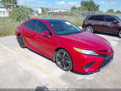 TOYOTA CAMRY 2020