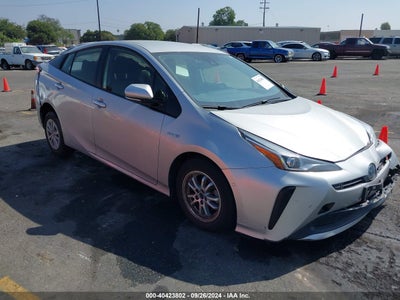 TOYOTA PRIUS 2019