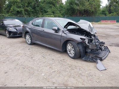 TOYOTA CAMRY 2021