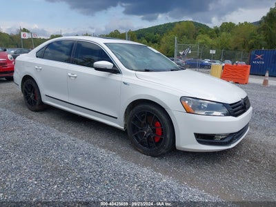 VOLKSWAGEN PASSAT 2013