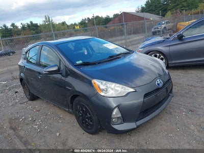 TOYOTA PRIUS C 2014