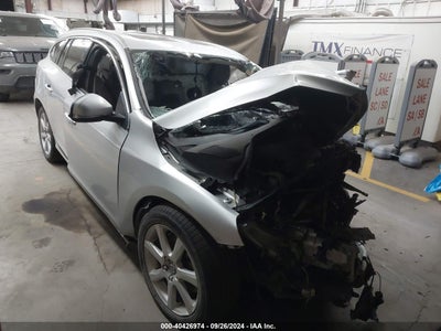 VOLVO V60 2017