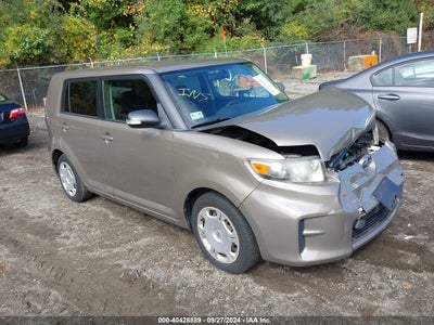 SCION XB 2012