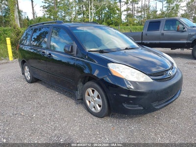 TOYOTA SIENNA 2008
