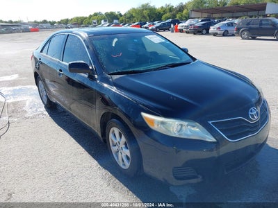 TOYOTA CAMRY 2011