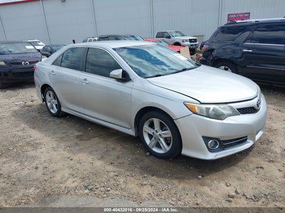 TOYOTA CAMRY 2014