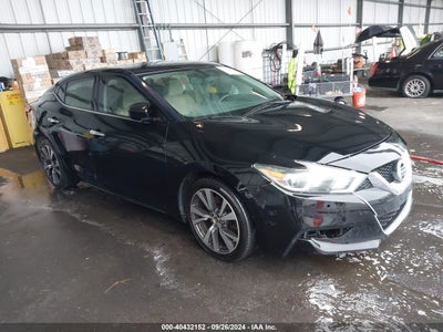 NISSAN MAXIMA 2016