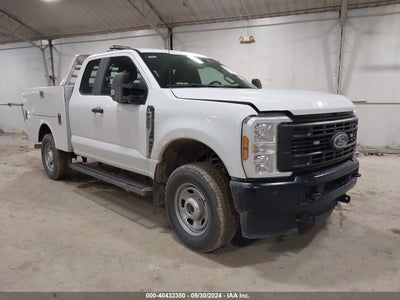 FORD F-350 2024