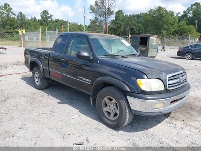 TOYOTA TUNDRA 2002