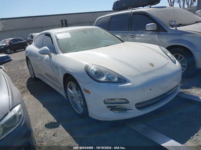 PORSCHE PANAMERA 2011