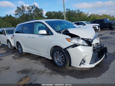 TOYOTA SIENNA 2019