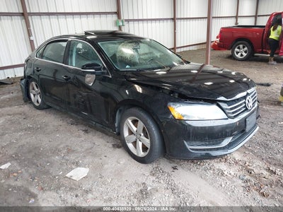 VOLKSWAGEN PASSAT 2013